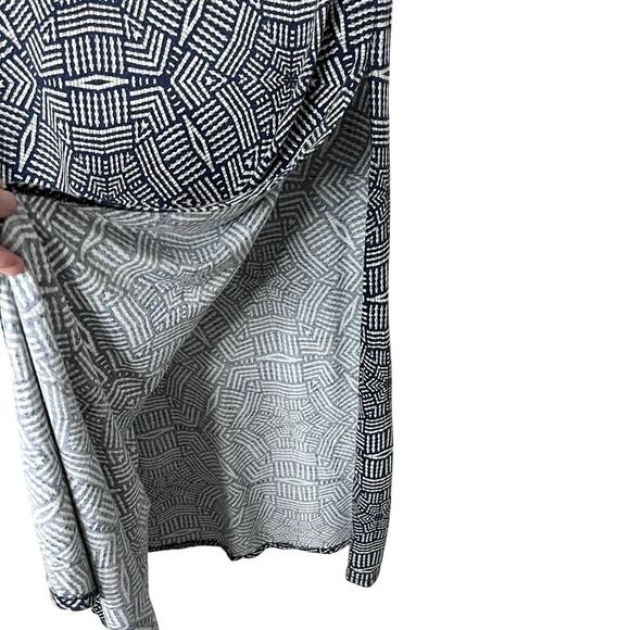 Aeropostale Women's Maxi Skirt L Blue Geometric Print Double Slit Hem Pull On - Picture 3 of 8